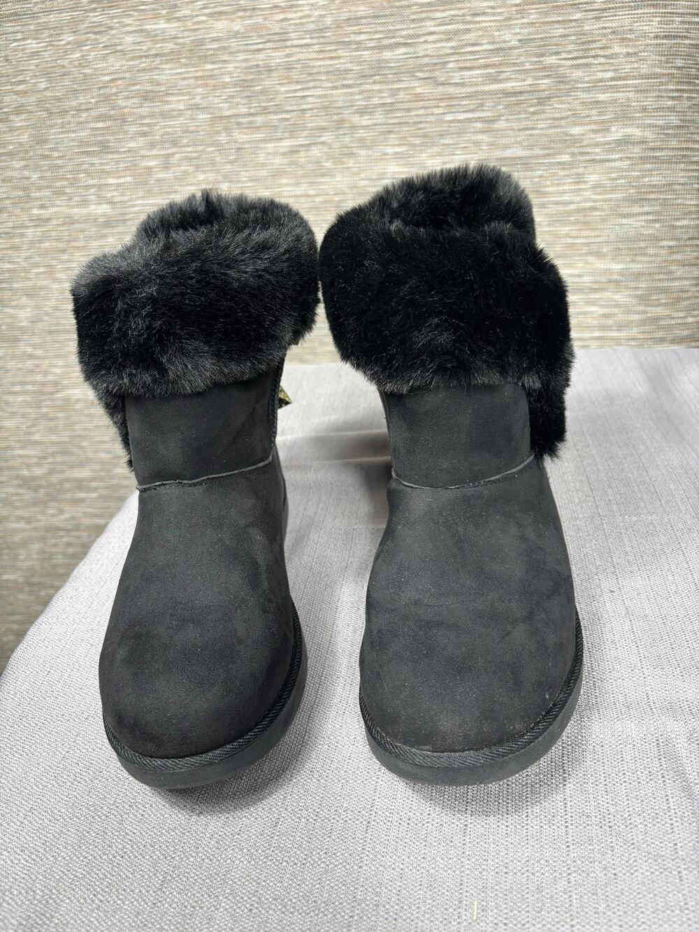 Juicy Couture Boots Womens Size 9 Black Faux Fur Shearling Ankle Winter